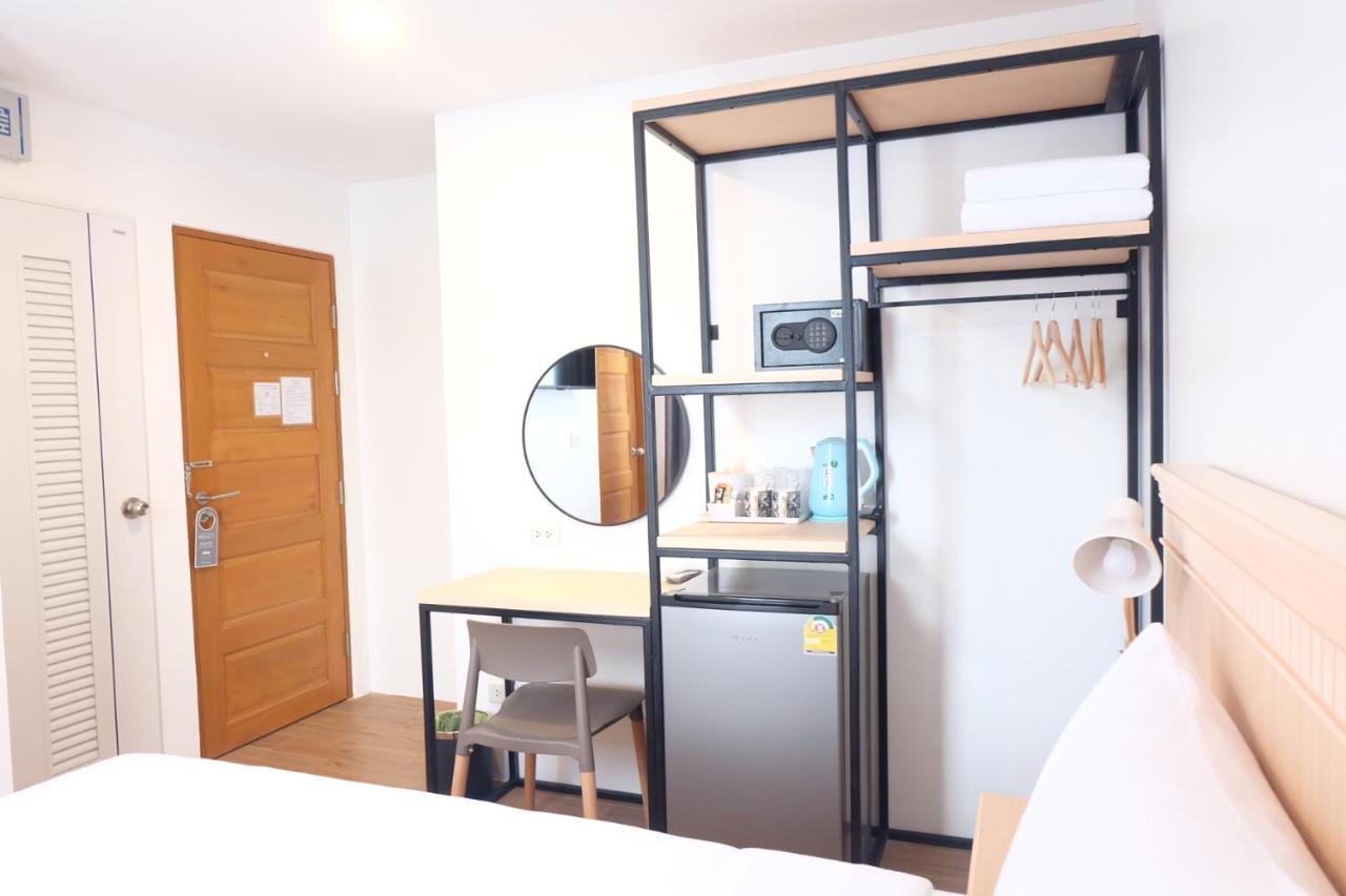 B3 House Hotell Kamala Beach Exteriör bild