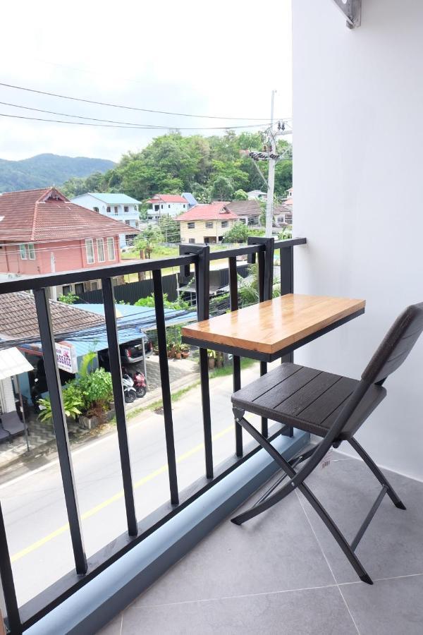 B3 House Hotell Kamala Beach Exteriör bild